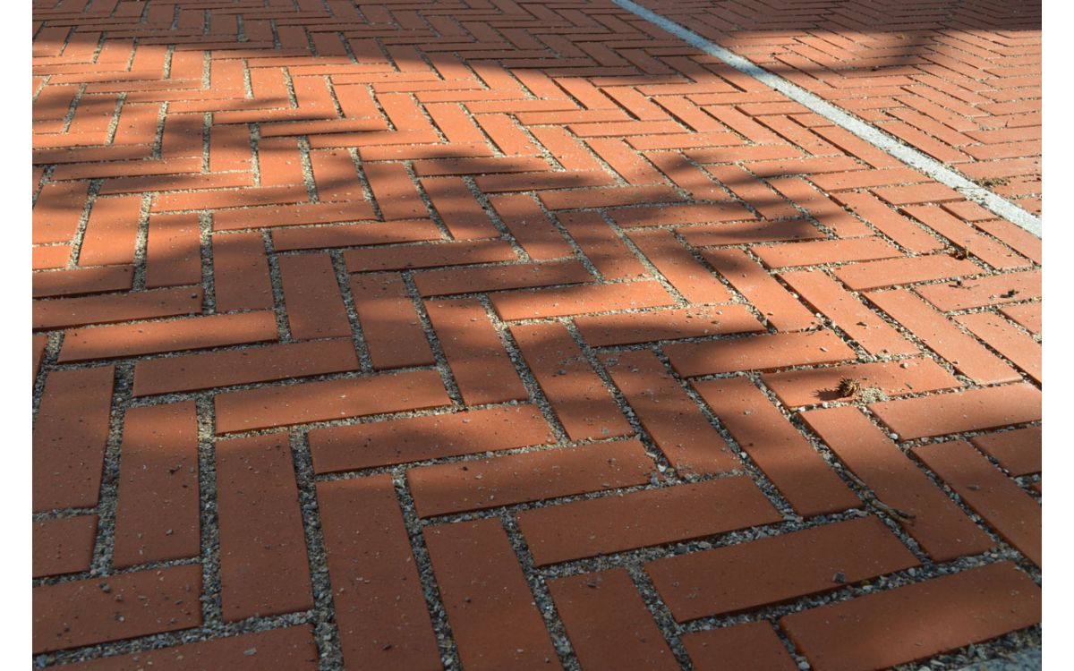 Тротуарная клинкерная брусчатка Vandersanden Gorlitz красная, 240*118*52 мм